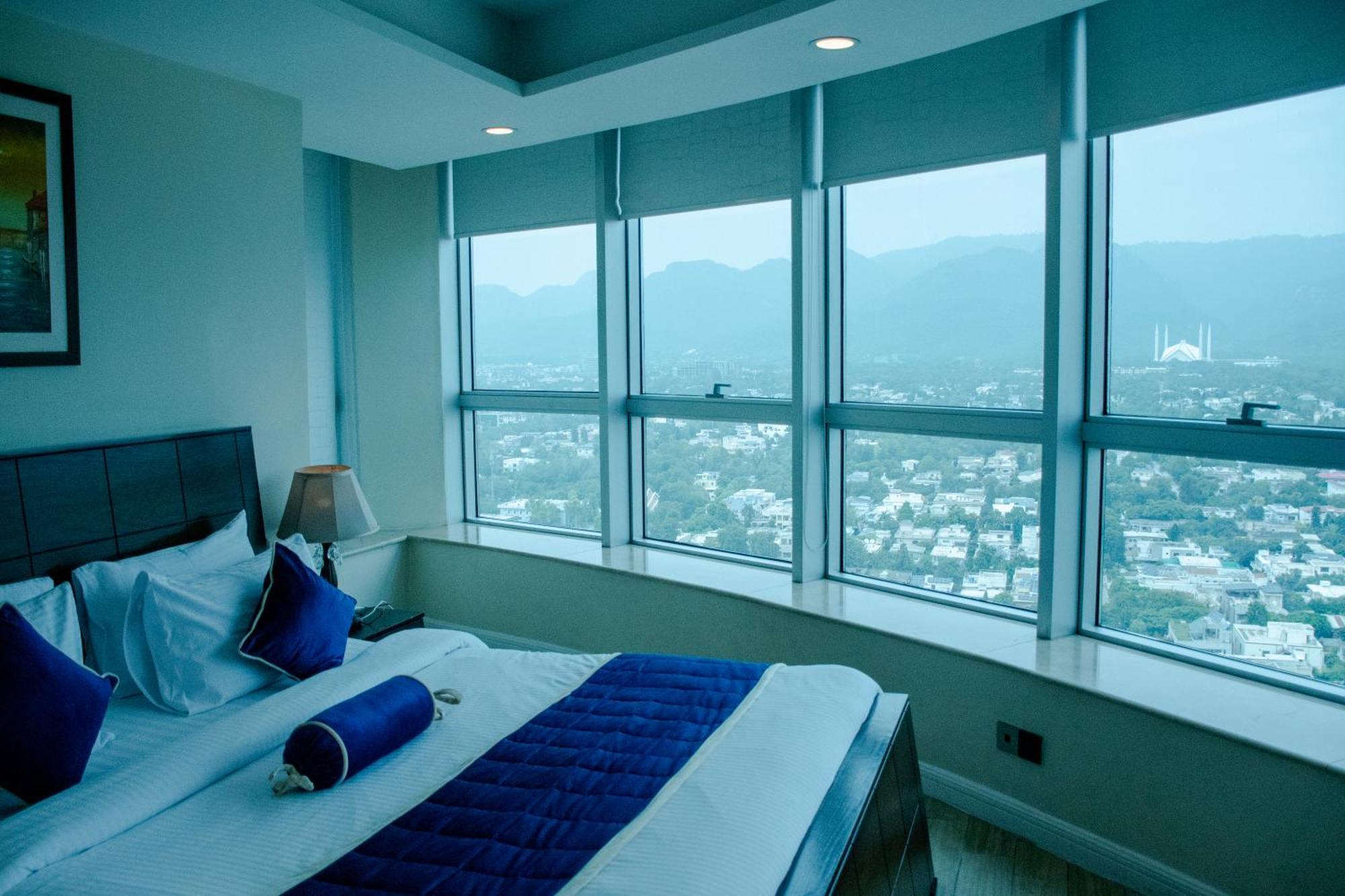 Centaurus Hotel Suites 이슬라마바드 외부 사진